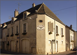 Domaine Aleth Girardin in Pommard.